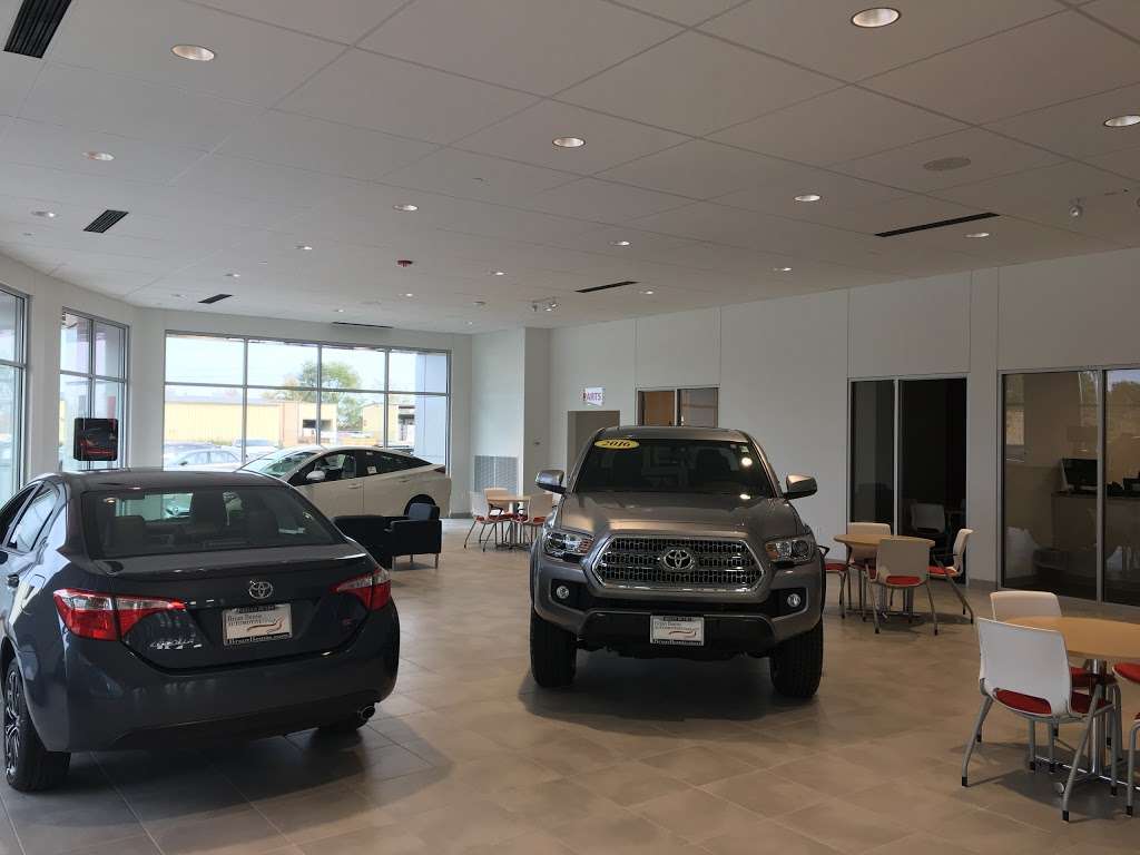 Toyota of DeKalb | 1890 Sycamore Rd, DeKalb, IL 60115, USA | Phone: (815) 748-7300