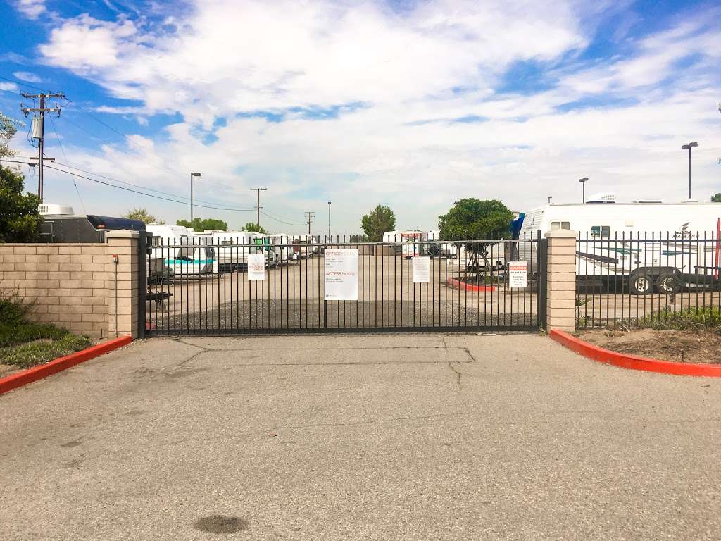 StorQuest RV and Boat Storage | 28720 Spruce Ave, Moreno Valley, CA 92555, USA | Phone: (951) 543-9017