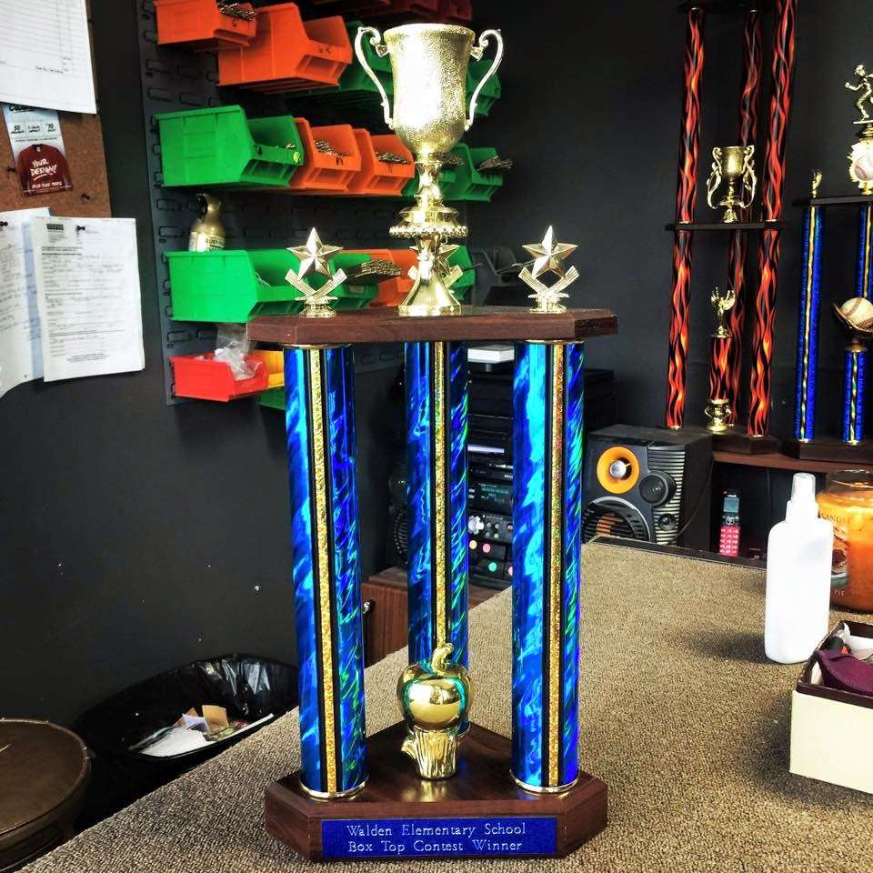 Popps Trophies | 158 W Main St, Walden, NY 12586, USA | Phone: (845) 778-5344