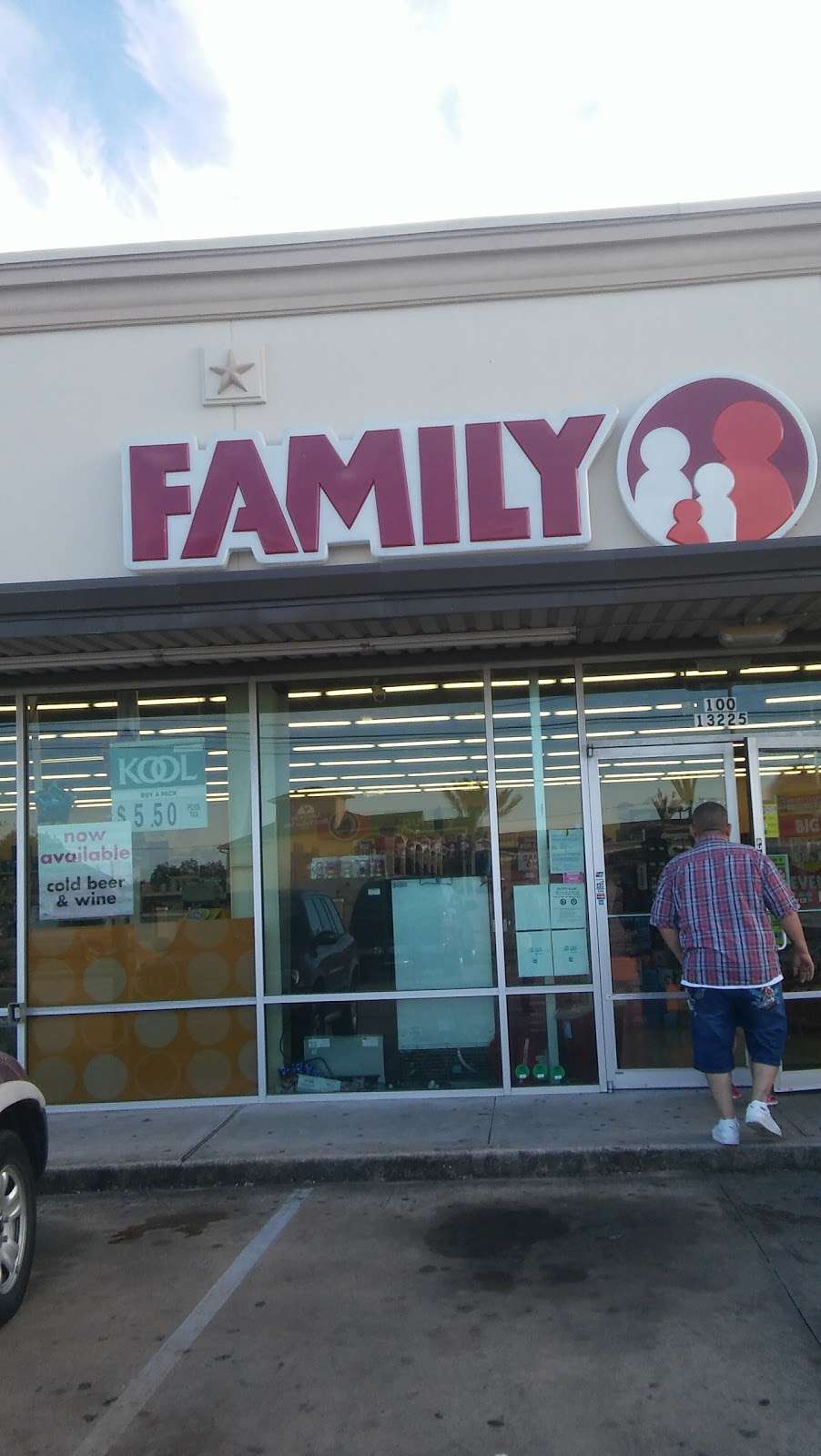 Family Dollar | 13225 Farm to Market Rd 529 Suite 100, Houston, TX 77041, USA | Phone: (713) 983-8211