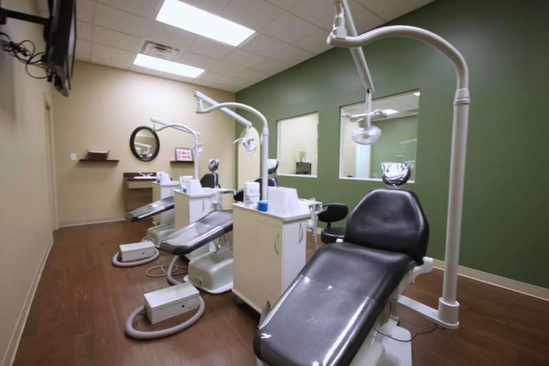 Sonrisa Dental - Dentist in Houston | 10925 Beechnut St a110, Houston, TX 77072, USA | Phone: (281) 983-9200