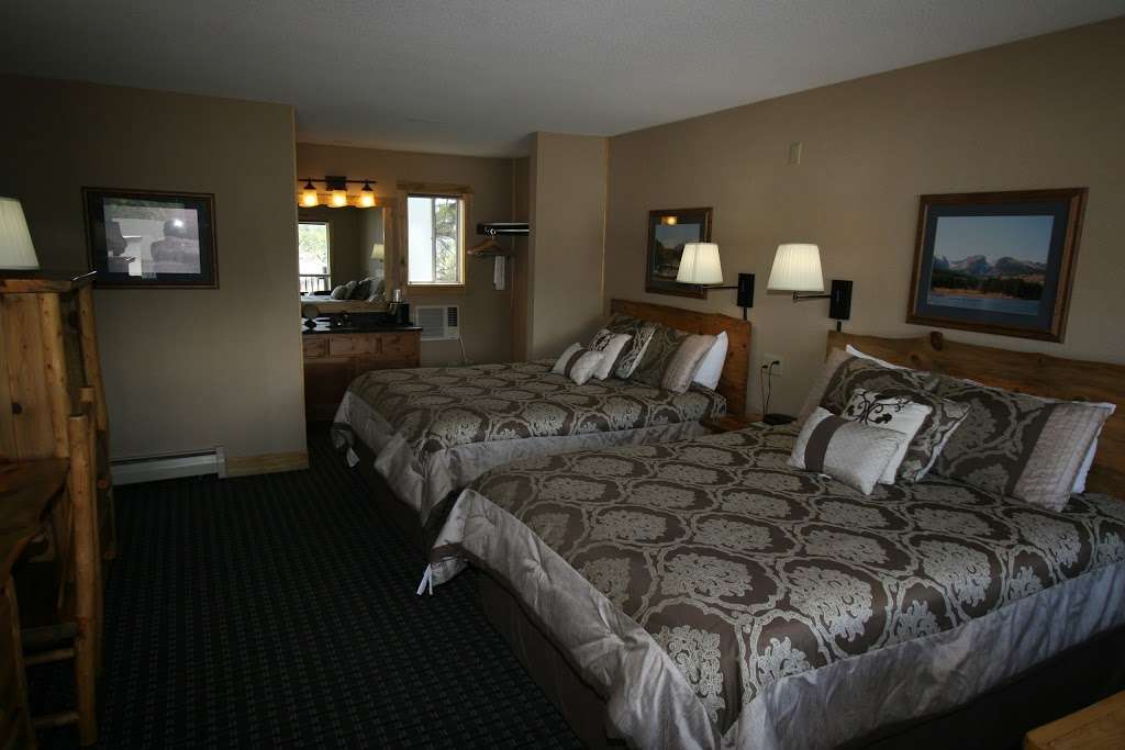 Hotel Estes | 1240 Big Thompson Ave, Estes Park, CO 80517, USA | Phone: (970) 586-3382