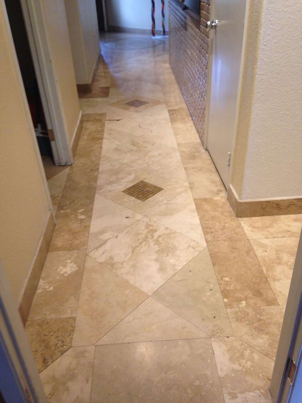 Jr Tile and Installations | 1000 N Nellis Blvd, Las Vegas, NV 89110 | Phone: (702) 762-7670