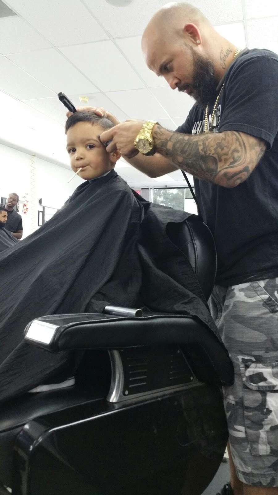 V.I.P. Cuts Barber Shop Inc. | 17519 Pines Blvd, Pembroke Pines, FL 33029, USA | Phone: (954) 589-5966