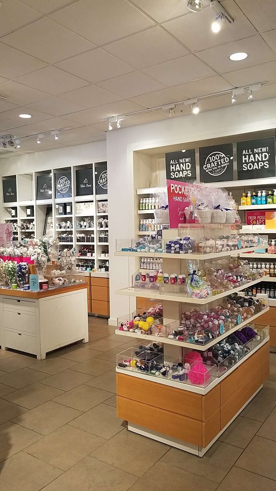 Bath & Body Works | 9828 W Northern Ave, Peoria, AZ 85345, USA | Phone: (623) 872-9485