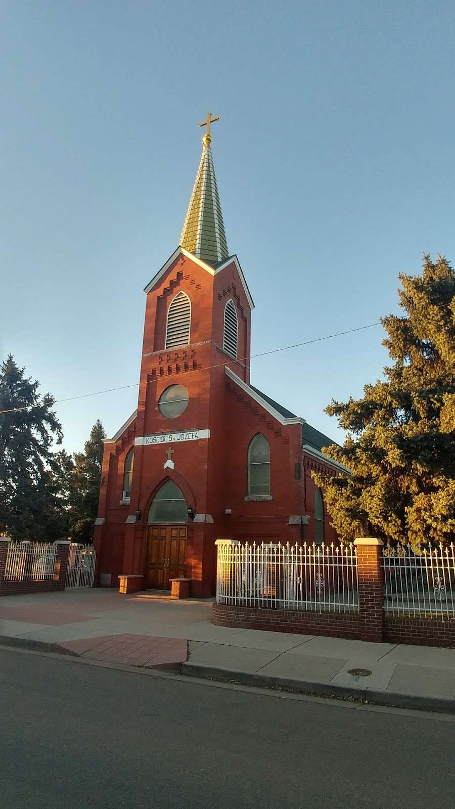 Saint Joseph Polish Catholic Church | 517 E 46th Ave, Denver, CO 80216, USA | Phone: (303) 296-3217