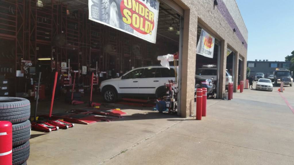 Discount Tire | 6616 E NW Hwy, Dallas, TX 75231, USA | Phone: (214) 363-8444