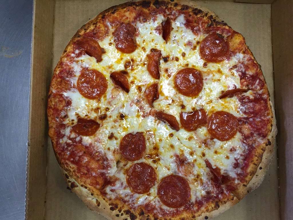 Big Daddys Pizza | 4250 W Colfax Ave, Denver, CO 80204, USA | Phone: (720) 287-0577