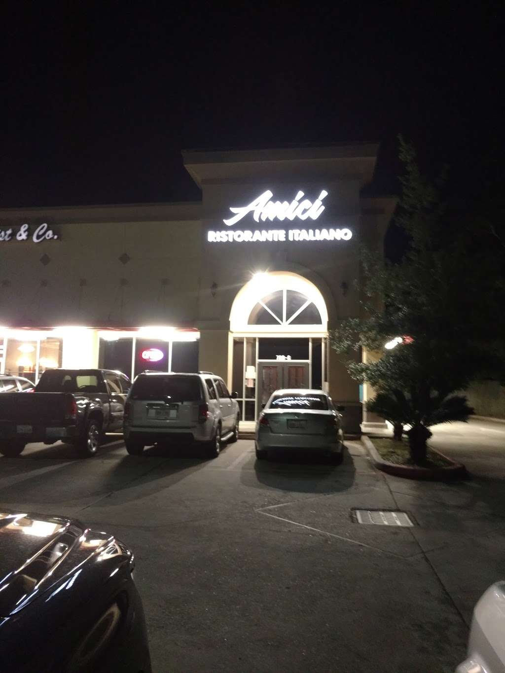 Amici Ristorante Italiano | 709 W Parkwood Ave, Friendswood, TX 77546, USA | Phone: (832) 569-5736