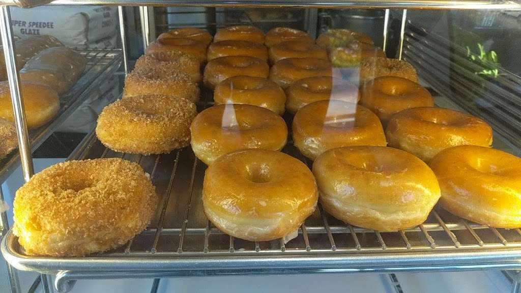 Fresh Donuts & Bagel | 34113 Fremont Blvd, Fremont, CA 94555 | Phone: (510) 793-4999