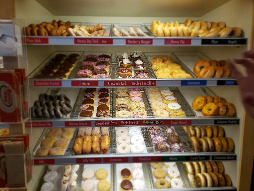 Honey Dew Donuts | 480 Washington St, Attleboro, MA 02703, USA | Phone: (508) 399-8850