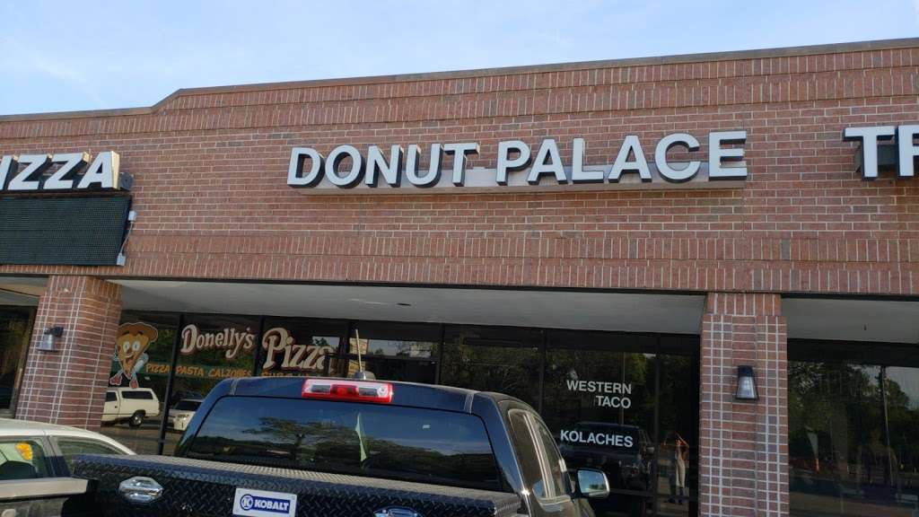 Donut Palace | 2021 Rayford Rd # 130, Spring, TX 77386, USA | Phone: (281) 363-9060