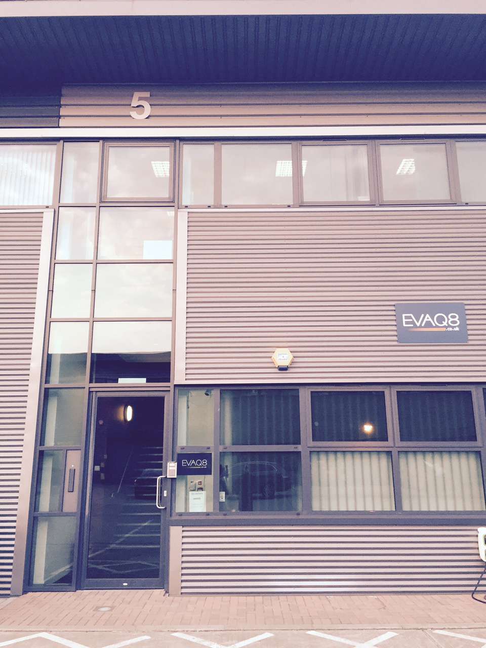 EVAQ8 | 5 Vision Industrial Park, Kendal Avenue, London W3 0AF, UK | Phone: 020 8992 1935