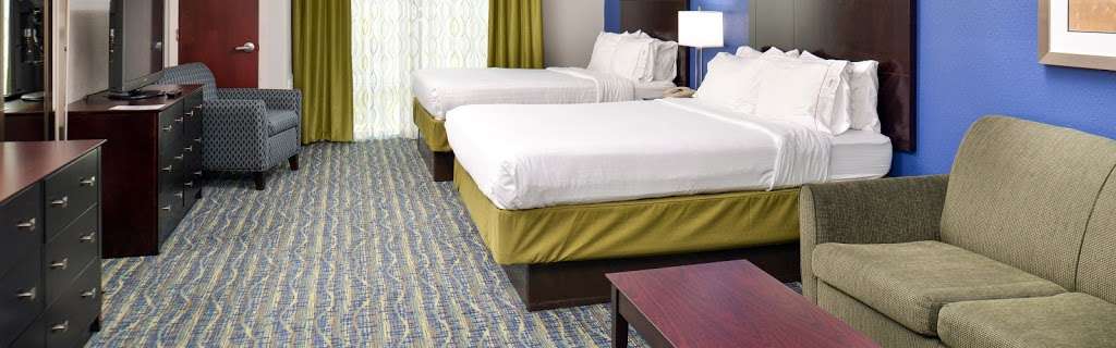 Holiday Inn Express & Suites San Antonio South | 11400 S East Loop 410, San Antonio, TX 78221 | Phone: (210) 293-5800