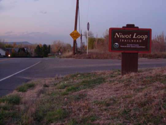 Niwot Loop Trail Trailhead | Unnamed Road, Niwot, CO 80503, USA