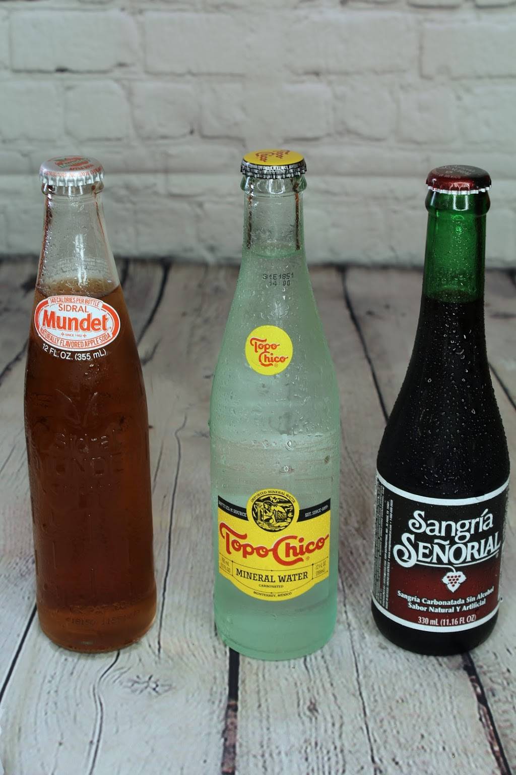 Taqueria San Luis | 1901 8th Ave, Fort Worth, TX 76110, USA | Phone: (817) 924-7261