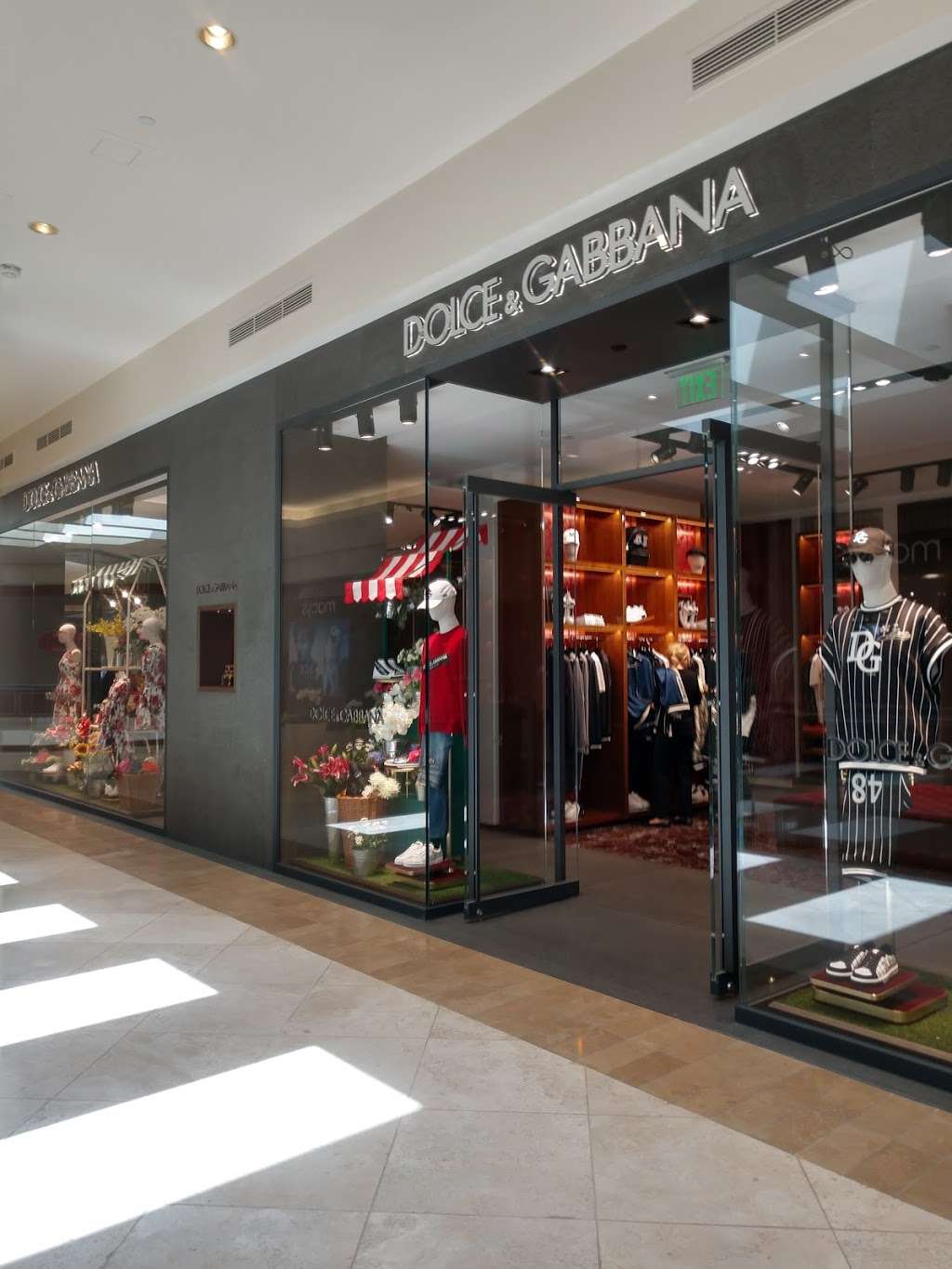 Dolce & Gabbana | 3333 Bristol St Suite 2620, Costa Mesa, CA 92626, USA | Phone: (714) 668-9142