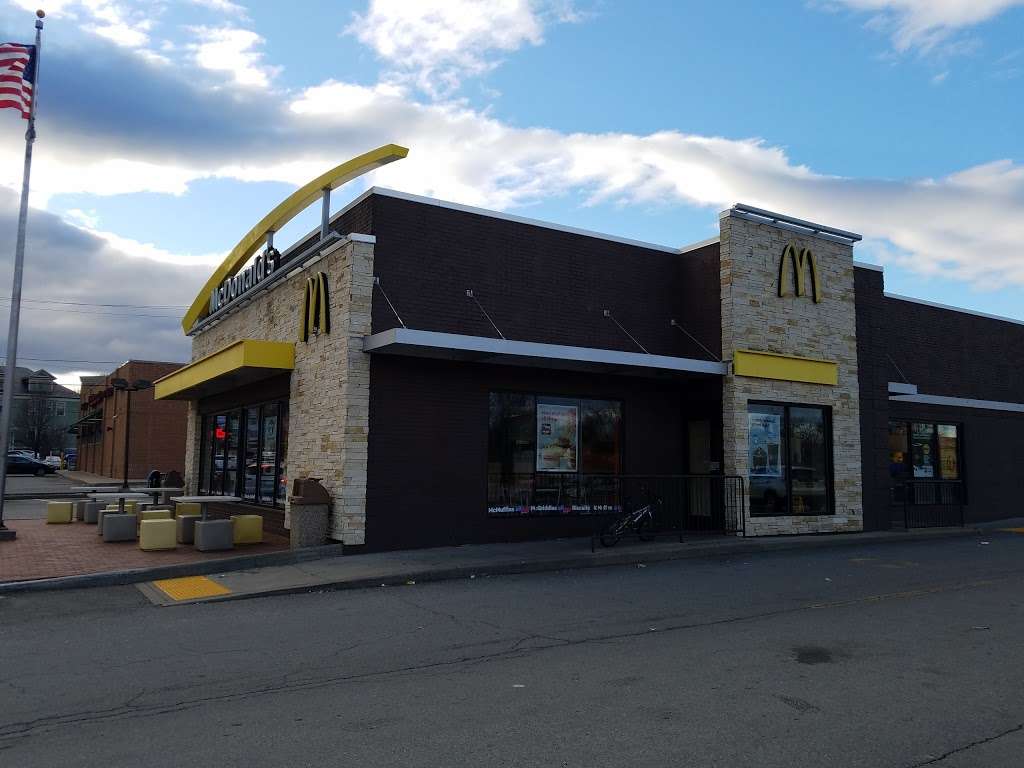 McDonalds | 66 Plain St, Lowell, MA 01851, USA | Phone: (978) 970-5531