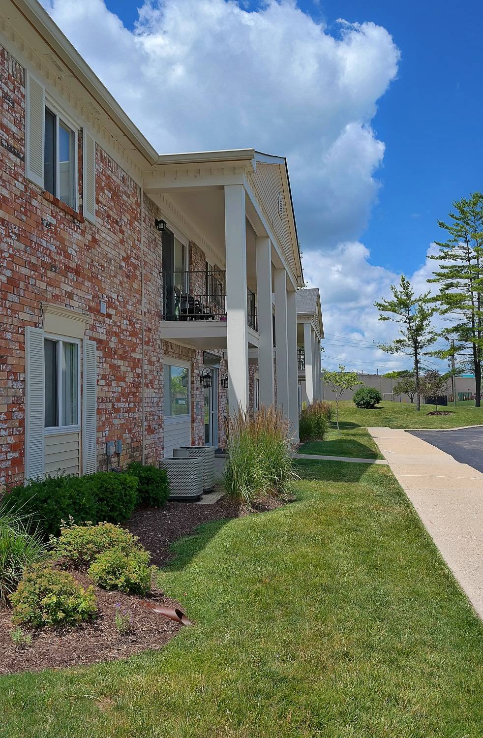 Hermitage Apartments | 2234 Hermitage Way #617, Speedway, IN 46224, USA | Phone: (844) 848-5252