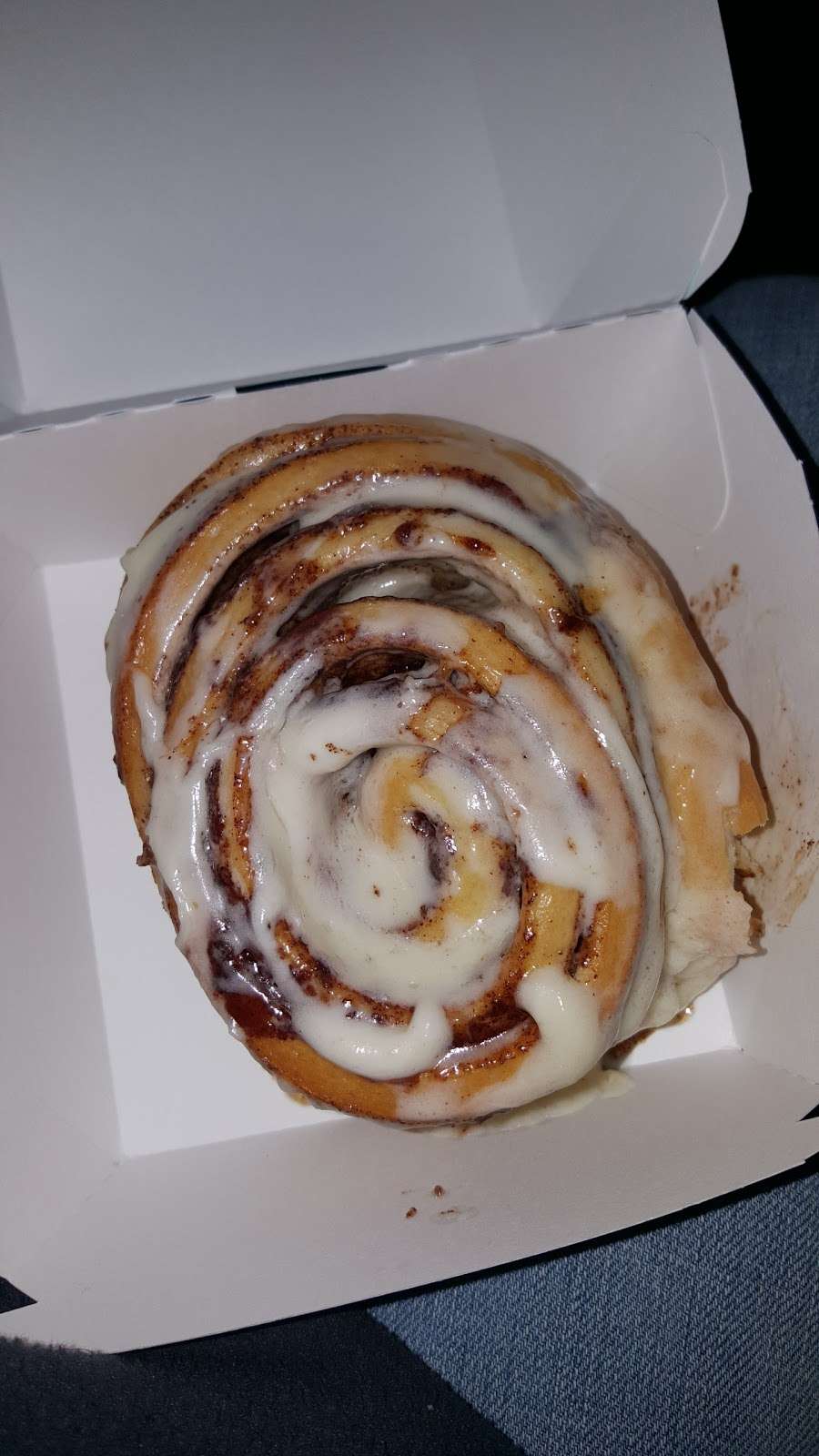 Cinnabon | 1201 Hooper Ave, Toms River, NJ 08753 | Phone: (732) 736-6838