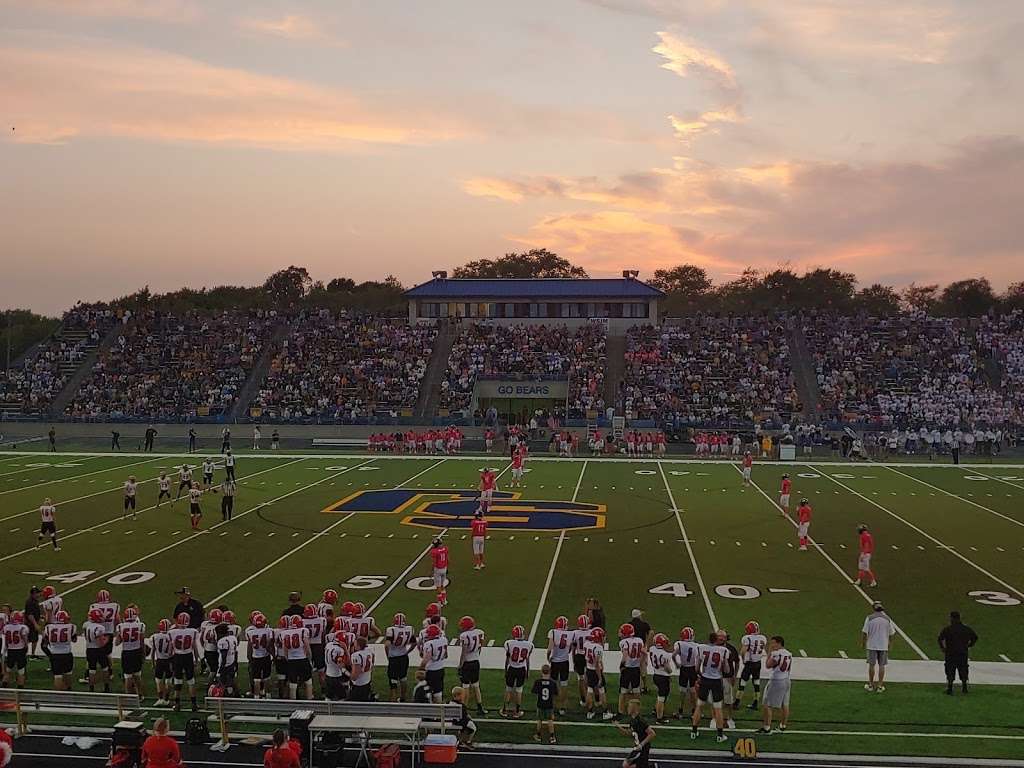 Dickinson Stadium | Lakeshore Dr, St Joseph, MI 49085