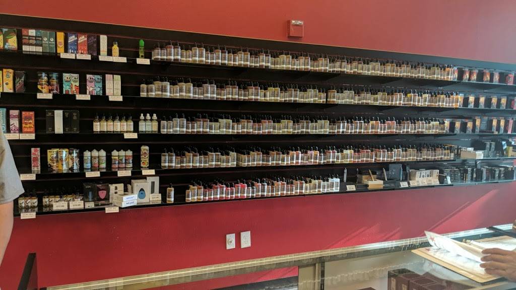 Red Star Vapor & CBD | 2531 S Gilbert Rd #106, Gilbert, AZ 85295, USA | Phone: (480) 455-9880