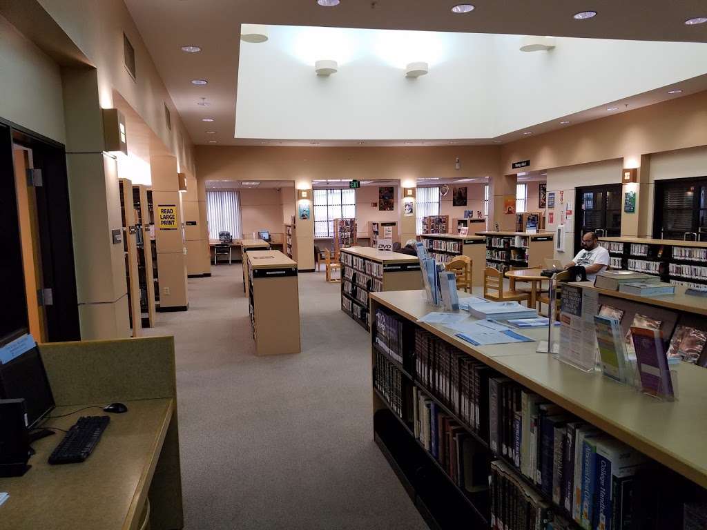 Sunland-Tujunga Branch Library | 7771 Foothill Blvd, Tujunga, CA 91042, USA | Phone: (818) 352-4481
