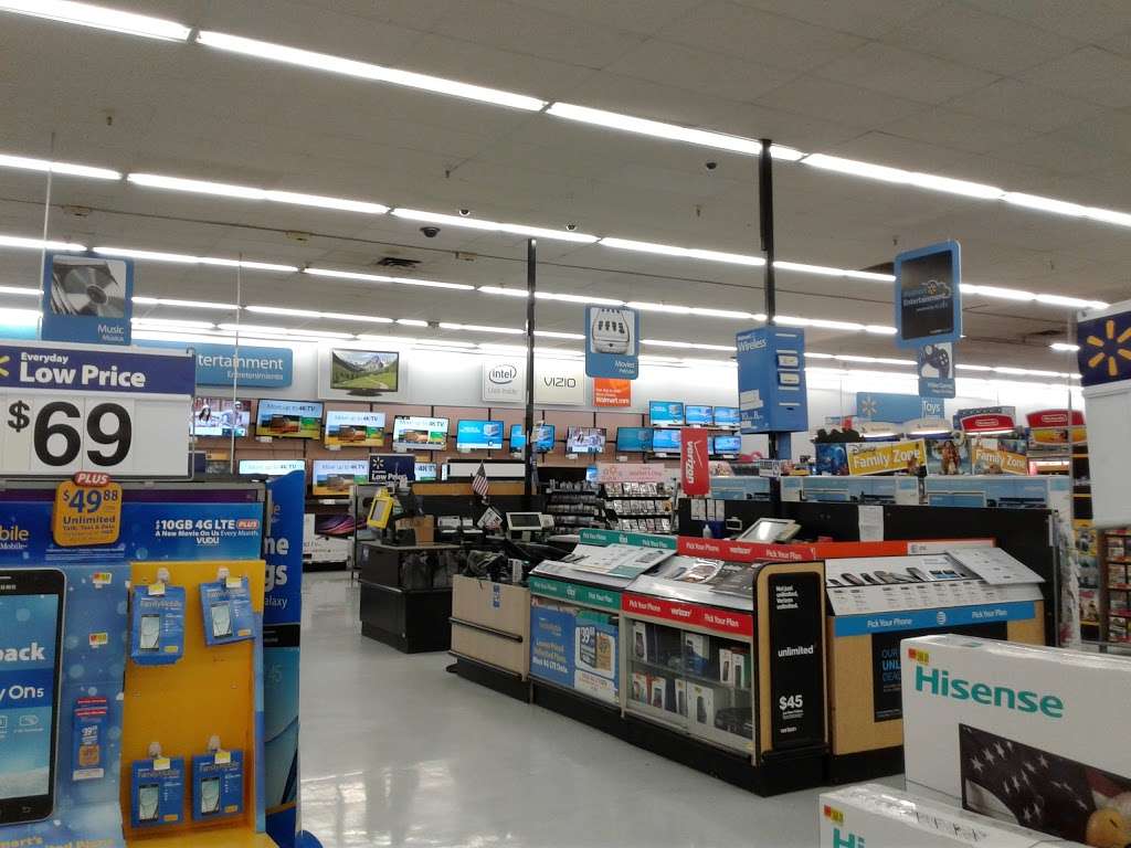 Shopping at Walmart in East Orlando Florida at 3838 South Semoran Blvd  (SR-436) Store 1084 