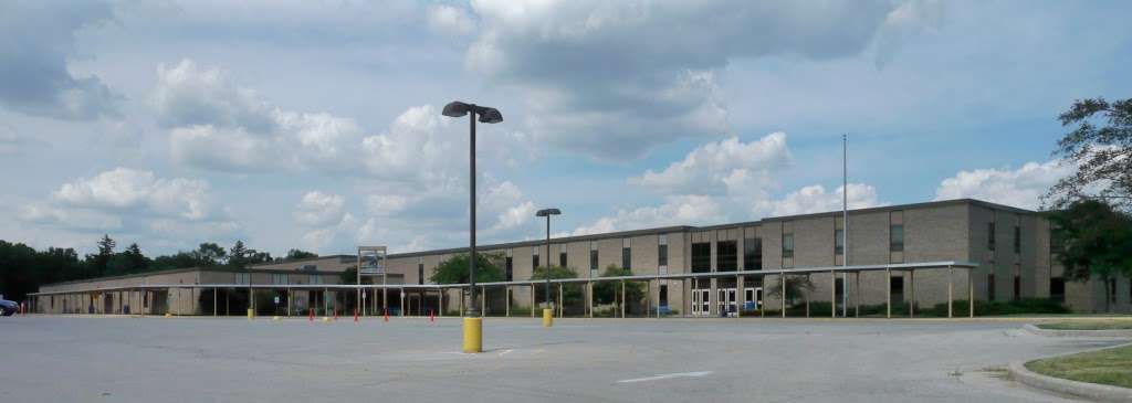 Wisconsin Hills Middle School | 18700 Wisconsin Ave, Brookfield, WI 53045, USA | Phone: (262) 785-3960