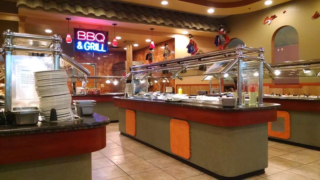 World Buffet | 8914 N 91st Ave Suite 130, Peoria, AZ 85345, USA | Phone: (623) 872-8883