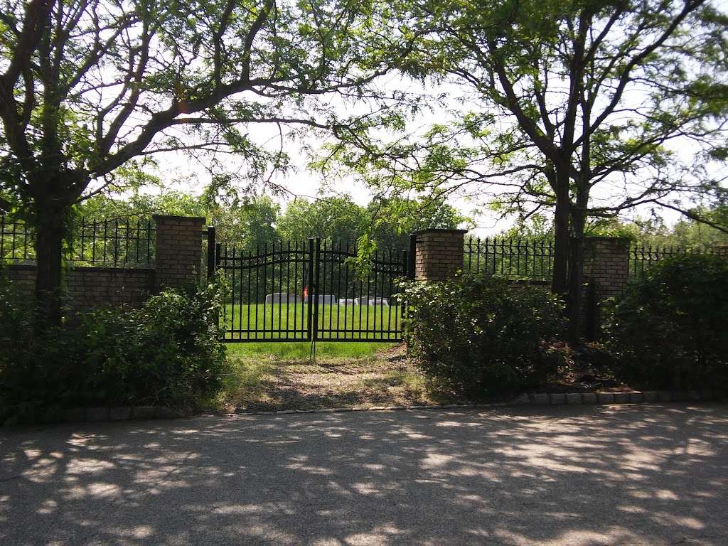 Jewish Cemetery | 75-, 77 Windsor Dr, Pine Brook, NJ 07058