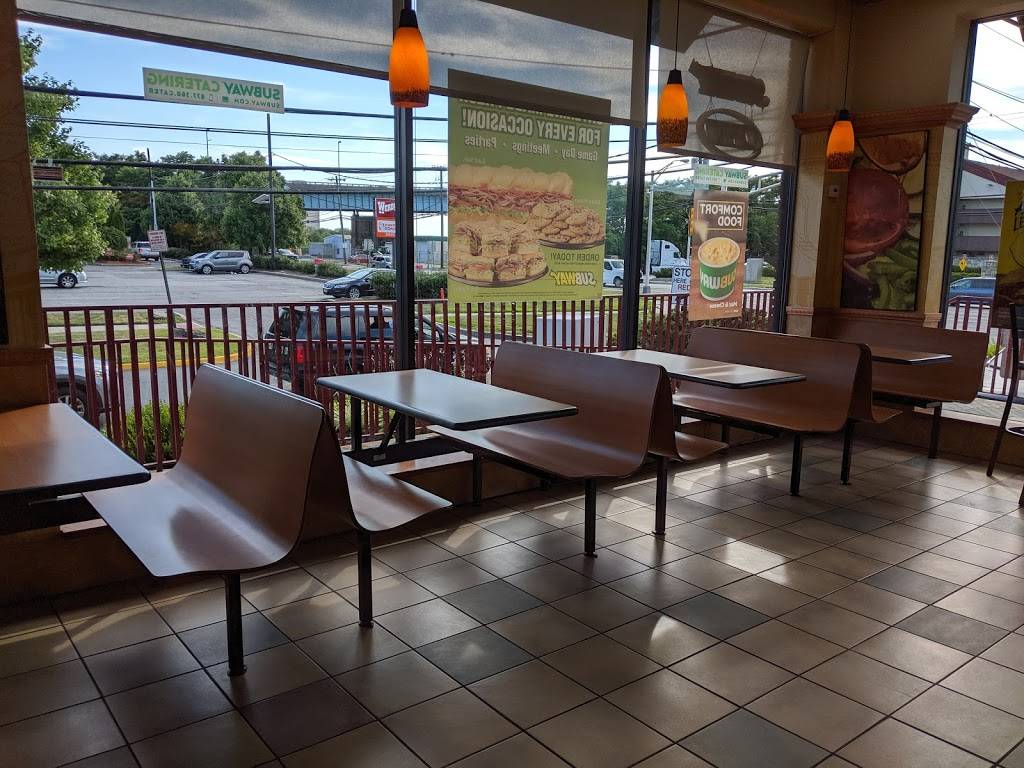 Subway | 10 Meadowlands Pkwy Store E, Secaucus, NJ 07094 | Phone: (201) 867-1200