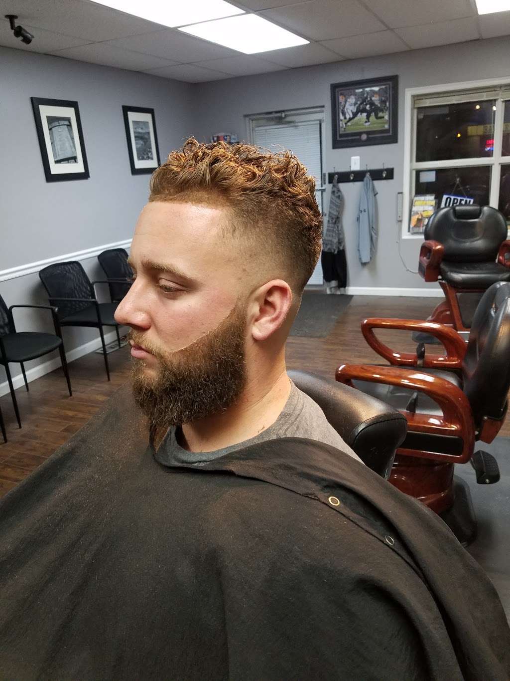 Daves Barber Shop | 8468 Fort Smallwood Rd, Pasadena, MD 21122, USA | Phone: (443) 702-7048