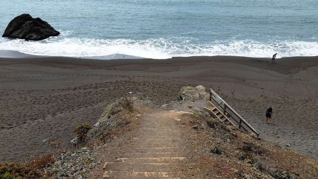 Upper Fishermans parking lot | Black Sands Beach Trail, Mill Valley, CA 94941, USA