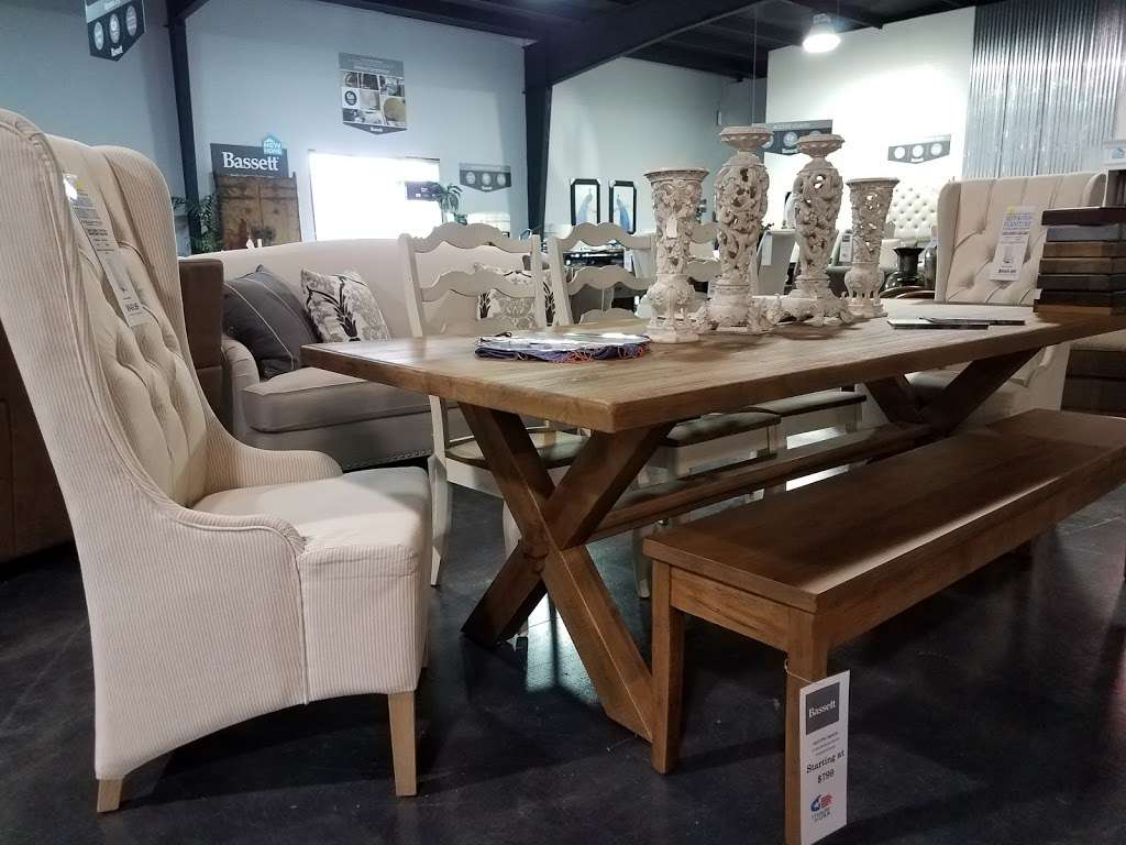 Crawfords Furniture | 4907 Brazosport Blvd N, Clute, TX 77531, USA | Phone: (979) 265-6145