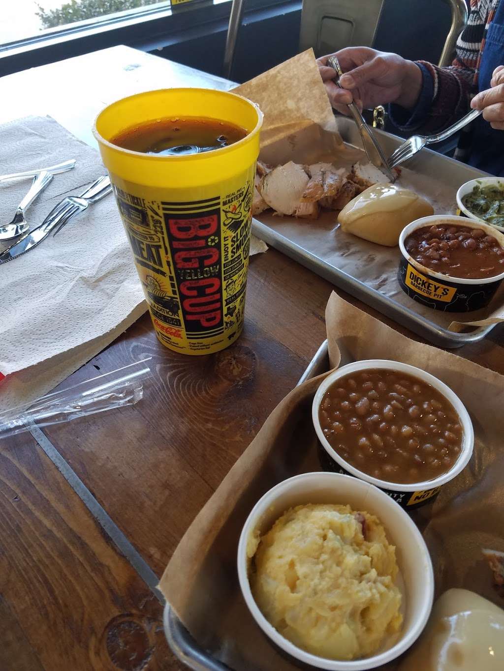 Dickeys Barbecue Pit | 2620 Fisher Blvd, Barstow, CA 92311, USA | Phone: (760) 253-3227