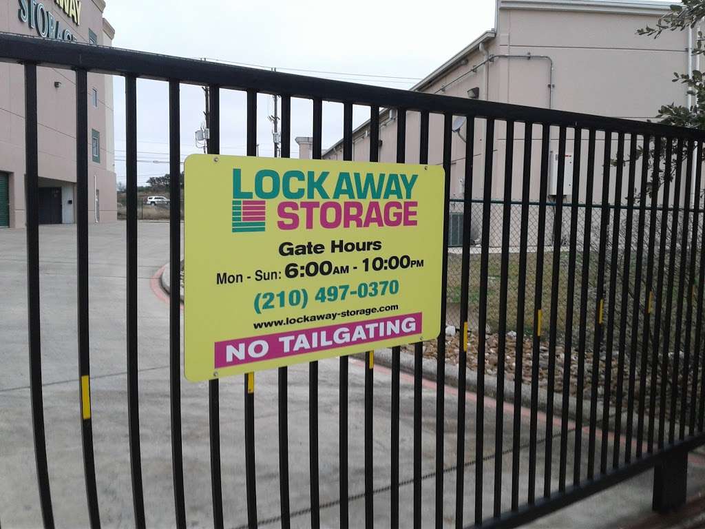 Lockaway Storage | 21703 Encino Commons, San Antonio, TX 78259, USA | Phone: (210) 904-1952