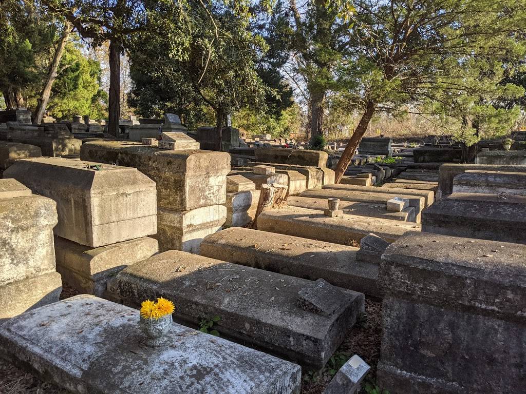 Lutheran Cemetery | 1735 Eddie Robinson Sr Dr, Baton Rouge, LA 70802, USA | Phone: (225) 338-9914