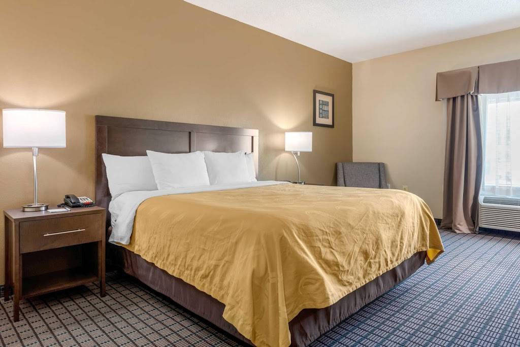 Quality Inn & Suites | 130 W Mitchell Ave, Cincinnati, OH 45217, USA | Phone: (513) 242-1010