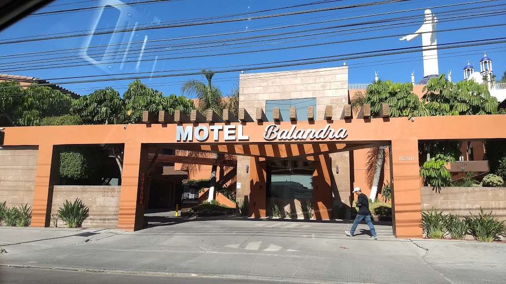 MOTEL BALANDRA | Av de los Insurgentes 16508, Los Alamos, 22110 Tijuana, B.C., Mexico | Phone: 664 621 3421