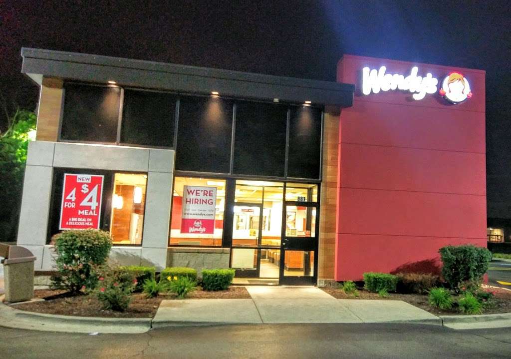 Wendys | 881 S Sutton Rd, Streamwood, IL 60107 | Phone: (630) 540-0382