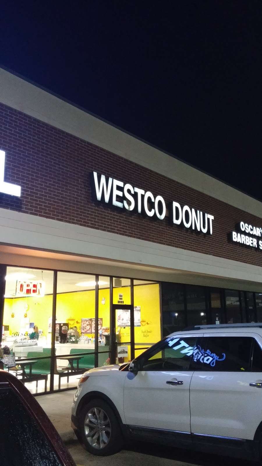 Westco Doughnuts | 5022 US-90 ALT # V, Sugar Land, TX 77498, USA | Phone: (281) 277-9389