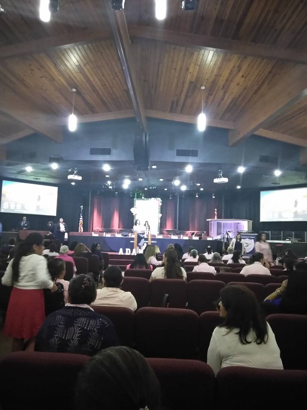 Iglesia De Dios Pentecostal MI Church | 5800 N Church Ave, Tampa, FL 33614, USA | Phone: (813) 885-1667