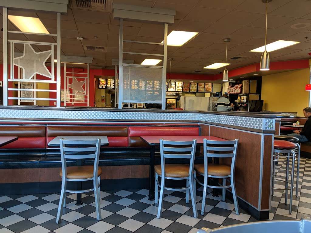 Carls Jr. | 2935 Jamacha Road, El Cajon, CA 92019, USA | Phone: (619) 660-7548