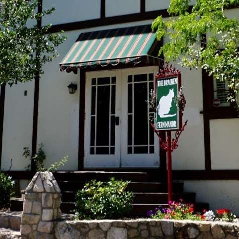 Bracken Fern Manor | 815 Arrowhead Villa Rd, Lake Arrowhead, CA 92352, USA | Phone: (909) 336-5000