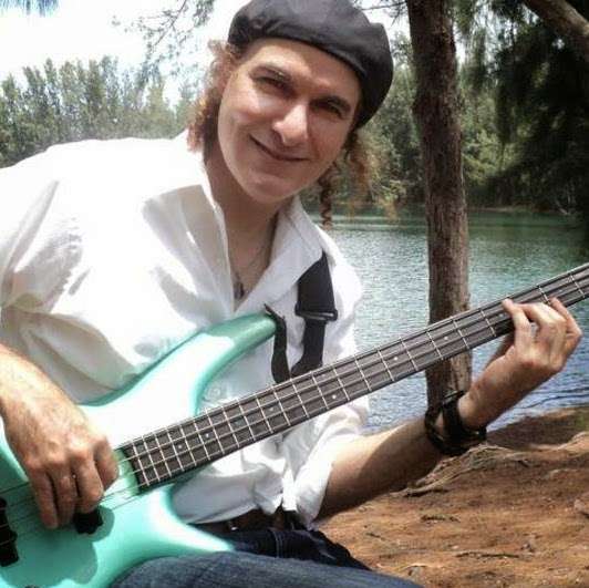 Guitar Bass Teacher Lessons by Steve | 6211 SW 37th St, Davie, FL 33314, USA | Phone: (786) 496-3377