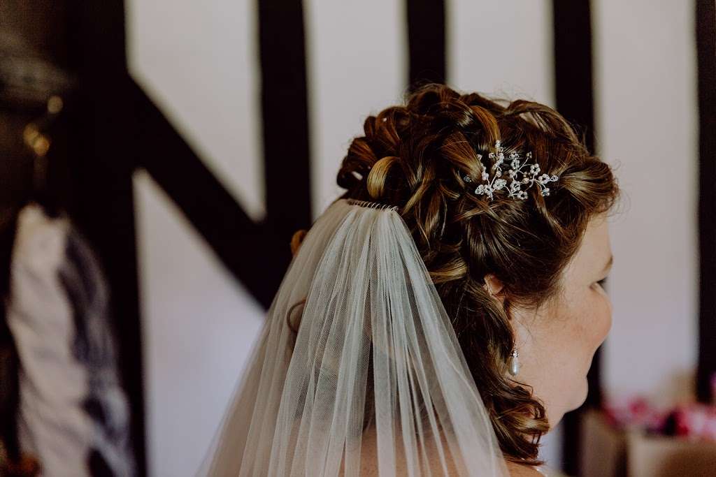 Gail Gardner Wedding Hair and Makeup | Cow Watering Ln, Writtle, Chelmsford CM1 3SB, UK | Phone: 01245 420563