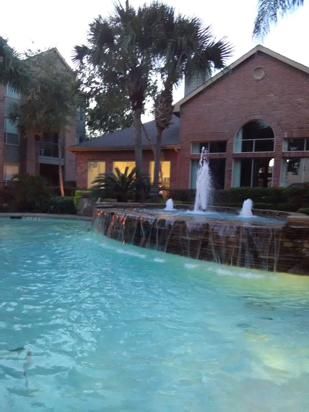 Breakers at Windmill Lakes | 9750 Windwater Dr, Houston, TX 77075, USA | Phone: (713) 910-4744