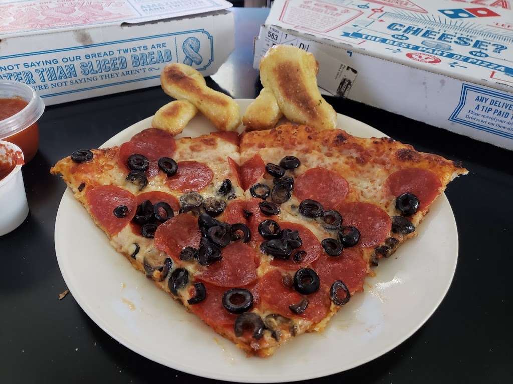 Dominos Pizza | 5017 Garth Rd, Baytown, TX 77521, USA | Phone: (281) 427-8813