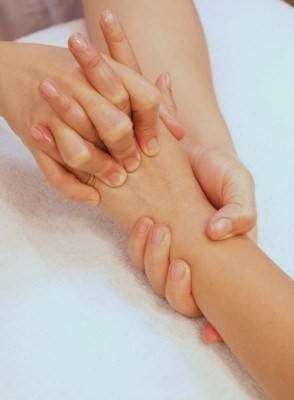 Strawberry Hill Massage | Twickenham Rd, Richmond, Twickenham TW1 4QB, UK | Phone: 07956 177522